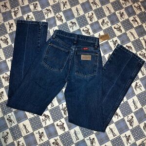 Perfect indigo wash Ladies cowboy cuts (modern)